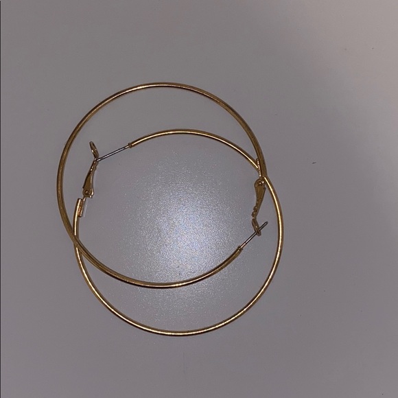 Golden silver hoops of many different sizes - Picture 6 of 10